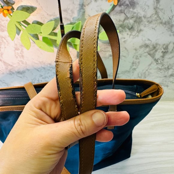 Michael Kors MK Kempton Blue Nylon Saffiano Large Leather Satchel Tote Bag - Picture 6 of 9